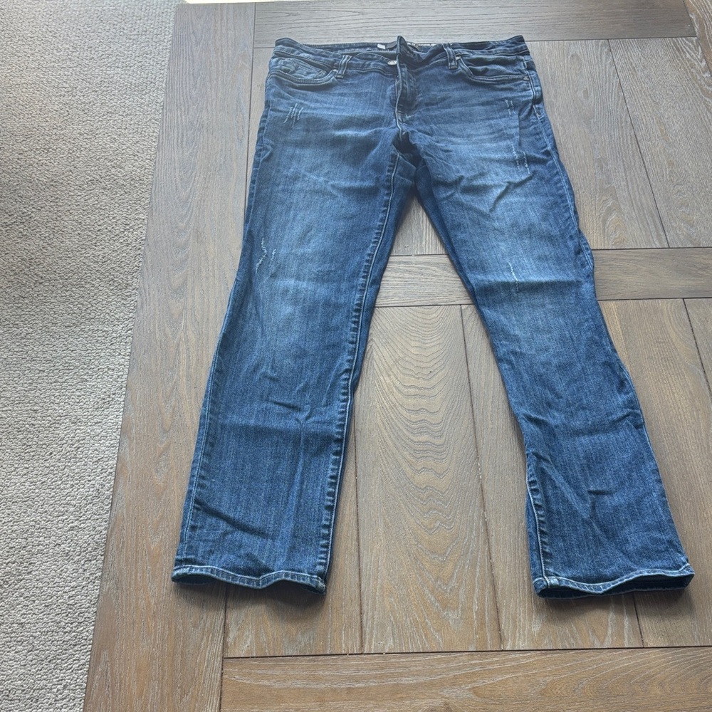 Kut from the Kloth Women's Dark Blue Bootcut Jeans 29” inseam